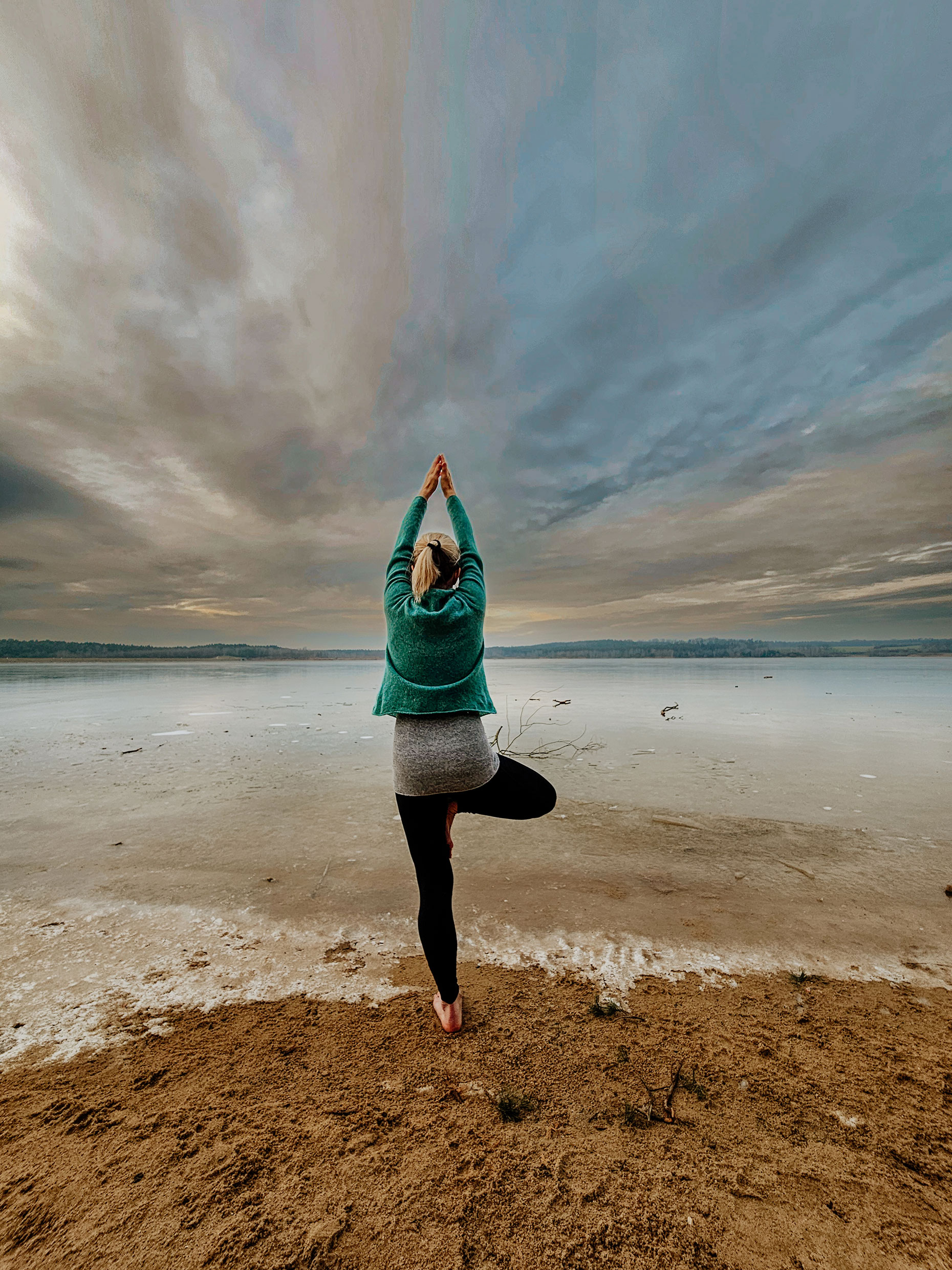 Angela Friedrich, Yoga in Stein
