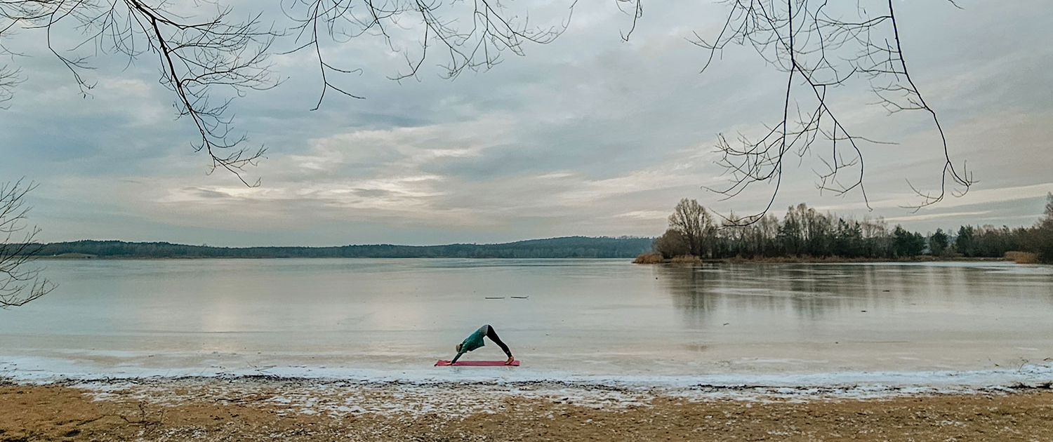 Angela Friedrich, Yoga in Stein