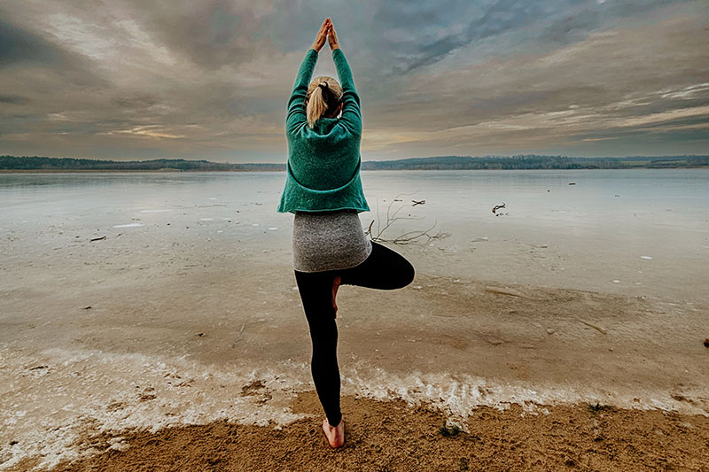 Angela Friedrich, Yoga in Stein